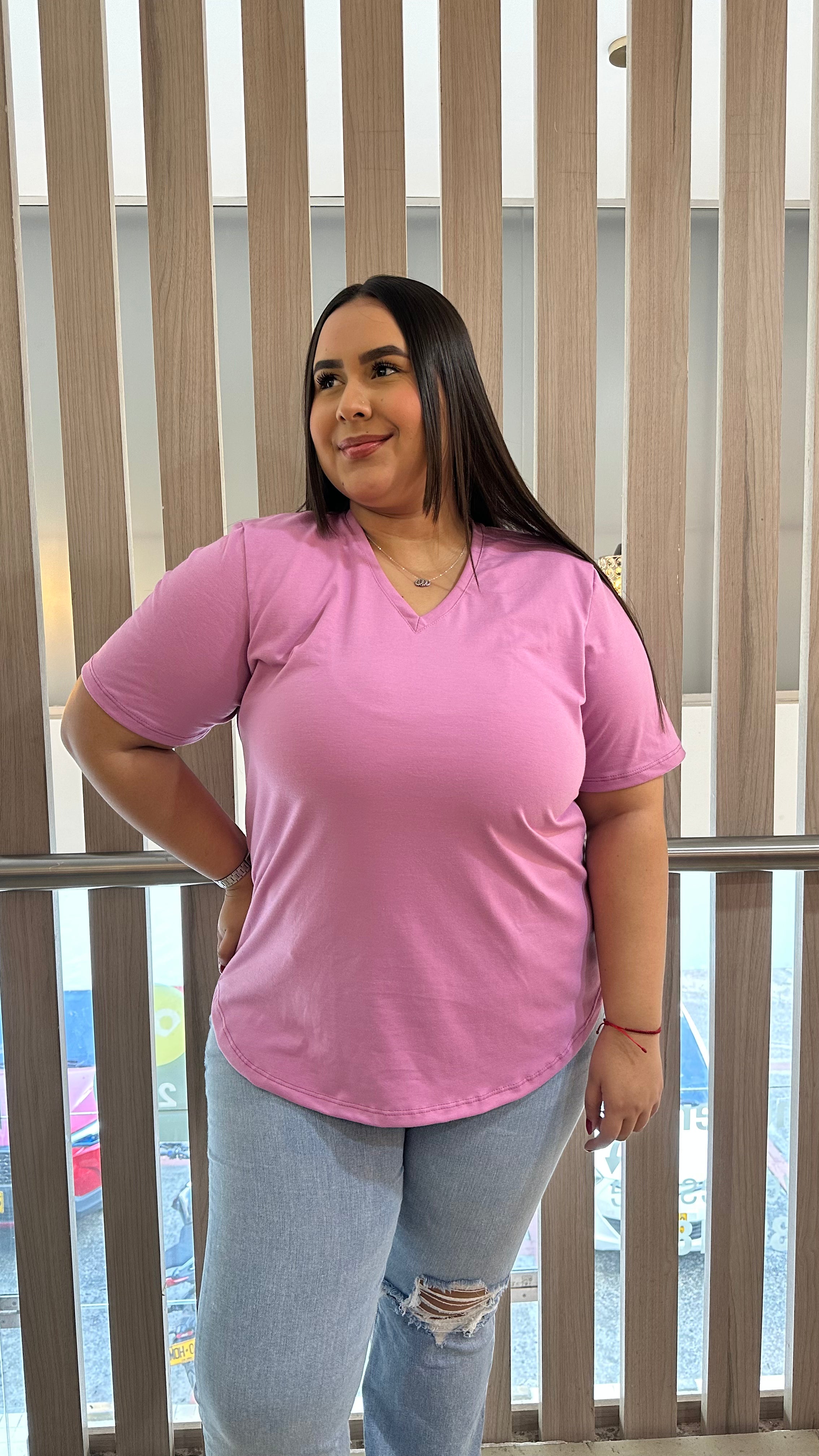 BLUSA CUELLO EN V - LA PIEZA QUE NECESITAS 💫✨✨