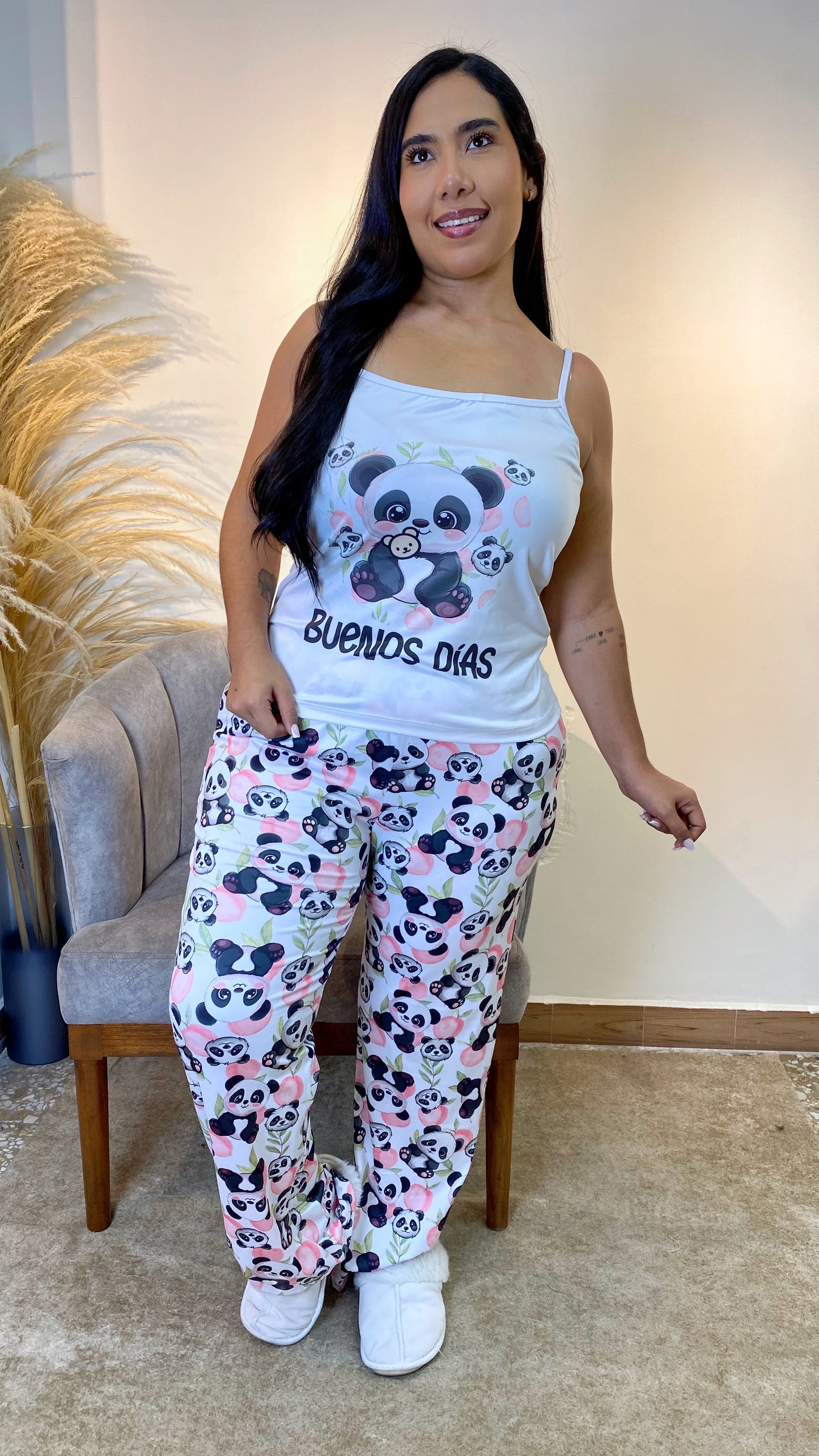 Pijama Plus Pantalón + Blusa de Tiras en Piel de Durazno :  💤